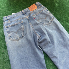 Load image into Gallery viewer, Vintage Levi’s Size 34x34
