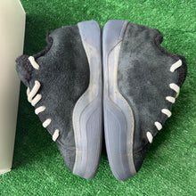 Load image into Gallery viewer, ERL Vamps Size 9
