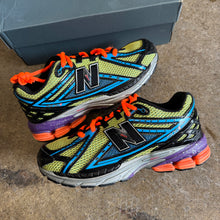 Load image into Gallery viewer, New Balance 1906Rs Size 6
