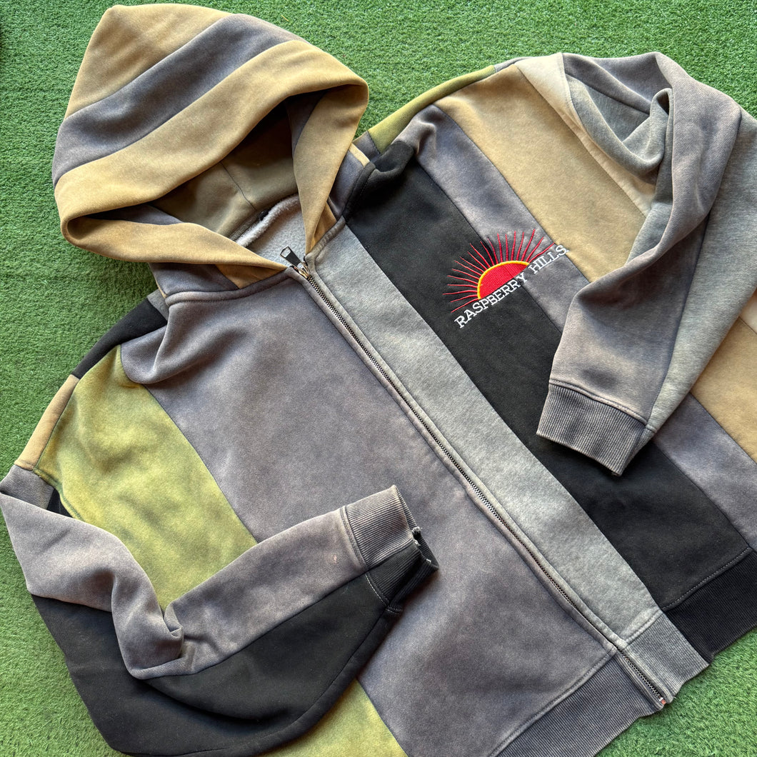 Raspberry Hills Zip Up Hoodie Size L