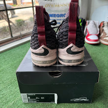 Load image into Gallery viewer, Nike LeBron Pride Of Ohio 15s Size 8

