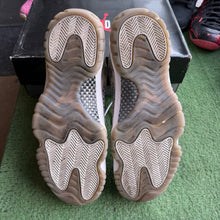 Load image into Gallery viewer, Jordan Light Orewood Brown Low IE 11s Size 11.5
