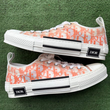 Load image into Gallery viewer, B23 Low Tops
