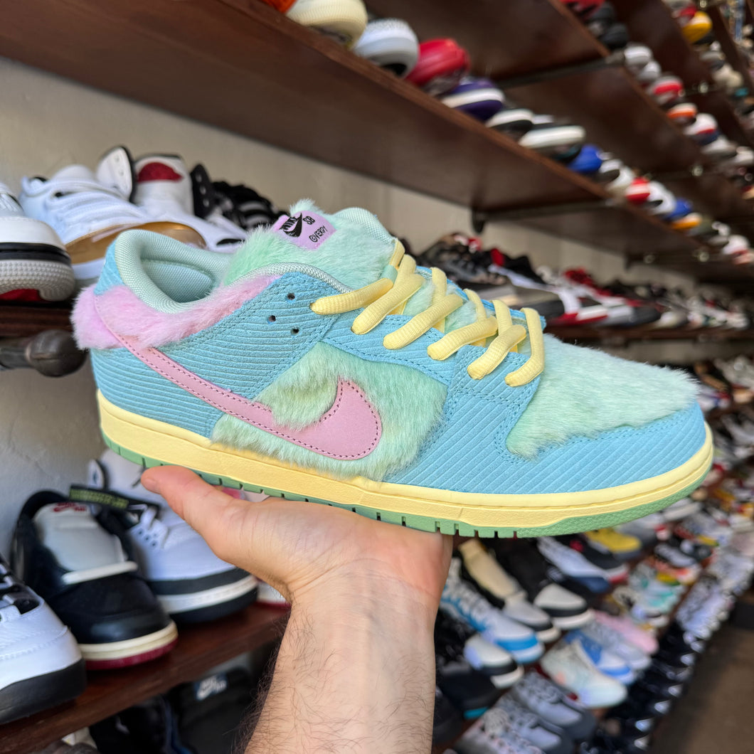Nike SB x Verdy Vista Blue Low Dunks Size 11.5