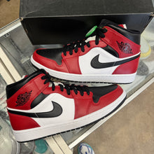 Load image into Gallery viewer, Jordan Chicago Toe Mid 1s Size 9.5
