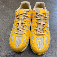 Load image into Gallery viewer, Nike University Gold P-6000s Size 14

