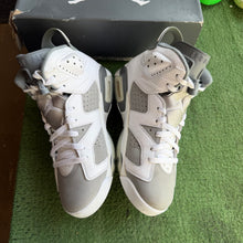 Load image into Gallery viewer, Jordan Cool Grey 6s Size 9
