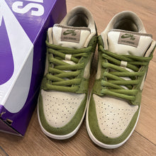 Load image into Gallery viewer, Nike SB Yuto Horigome Matcha Low Dunks Size 8.5
