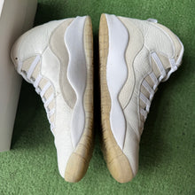 Load image into Gallery viewer, Jordan Drake OVO White 10s Size 11
