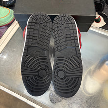 Load image into Gallery viewer, Jordan Chicago Toe Mid 1s Size 9
