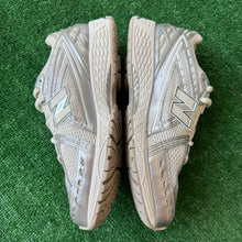 Load image into Gallery viewer, New Balance 1906Rs Size 12
