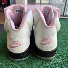 Load image into Gallery viewer, Jordan Medium Pink 5s Size 10.5
