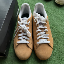 Load image into Gallery viewer, Reebok Palace NPCs Size 9
