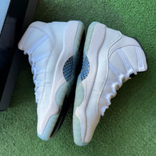 Load image into Gallery viewer, Jordan Legend Blue 11s Size 6.5Y
