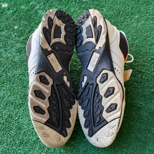Load image into Gallery viewer, Vintage Cleveland Browns Sneakers Size 10
