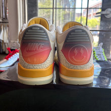 Load image into Gallery viewer, Jordan J Balvin 3s Size 12
