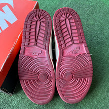 Load image into Gallery viewer, Jordan Lost and Found 1s Size 8.5
