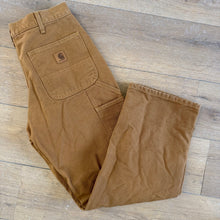 Load image into Gallery viewer, Carhartt Pants Size 33x30
