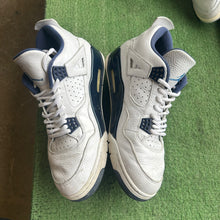 Load image into Gallery viewer, Jordan Columbia 4s Size 12
