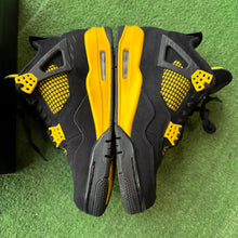 Load image into Gallery viewer, Jordan Thunder 4s Size 8
