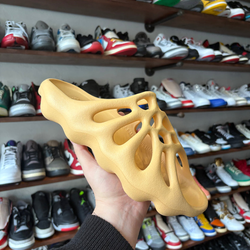 Adidas Yeezy Cream 450 Slides Size 12