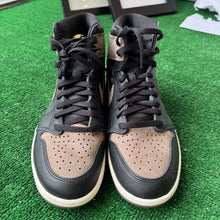 Load image into Gallery viewer, Jordan Palomino 1 Size 11
