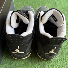 Load image into Gallery viewer, Jordan Fear 4s Size 8.5
