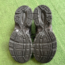 Load image into Gallery viewer, ASICS Black Sliver Gel-1130s Size 8.5
