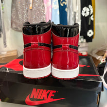 Load image into Gallery viewer, Jordan Patent Bred 1s Size 9
