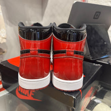 Load image into Gallery viewer, Jordan Patent Bred 1s Size 11.5
