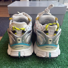 Load image into Gallery viewer, Balenciaga Runners Size 44
