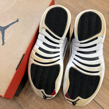 Load image into Gallery viewer, Jordan Playoff 12s Size 9.5
