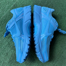 Load image into Gallery viewer, Nike Zoom Lakeside Vomero 5s Size 9
