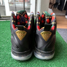 Load image into Gallery viewer, Nike LeBron Watch The Throne 9s Size 10.5
