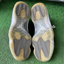 Load image into Gallery viewer, Jordan Cool Grey 11s Size 11.5
