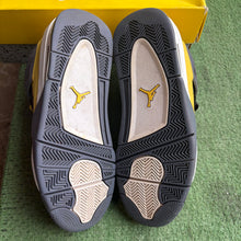 Load image into Gallery viewer, Jordan Lightning 4s Size 9.5
