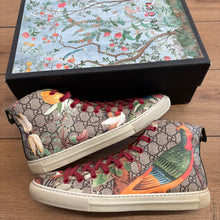 Load image into Gallery viewer, Gucci Highs Size 9.5UK
