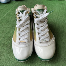 Load image into Gallery viewer, Nike Lebron MTAG 7s Size 10.5
