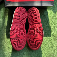 Load image into Gallery viewer, Jordan Black Toe Low 1s Size 8

