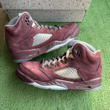 Load image into Gallery viewer, Jordan Burgundy 5s Size 6Y
