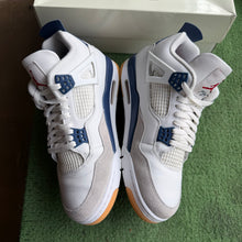 Load image into Gallery viewer, Jordan SB Navy 4s Size 11
