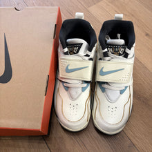 Load image into Gallery viewer, Nike Must Be The Money Air Diamond Turfs Size 9.5
