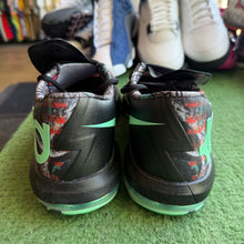 Load image into Gallery viewer, Nike Illusion KD 6s Size 12
