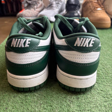 Load image into Gallery viewer, Nike Michigan State Low Dunks Size 9
