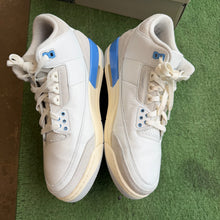 Load image into Gallery viewer, Jordan Lucky Shorts 3s Size 11
