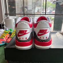 Load image into Gallery viewer, Jordan Fire Red 3s Size 12

