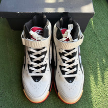 Load image into Gallery viewer, Louis Vuitton Trainer 2s Size 9.5UK
