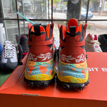 Load image into Gallery viewer, Nike Off White Terra Formas Size 10.5
