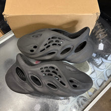 Load image into Gallery viewer, Yeezy Onyx Foam Runners Size 6
