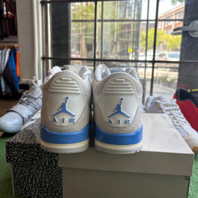 Load image into Gallery viewer, Jordan Lucky Shorts 3s Size 10

